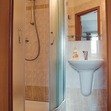 Hotel Vinné Sklepy Skalák *