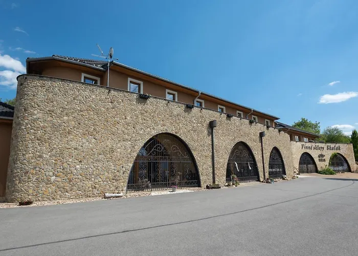 酒店 Vinne Sklepy Skalak Skalka (Hodonin)